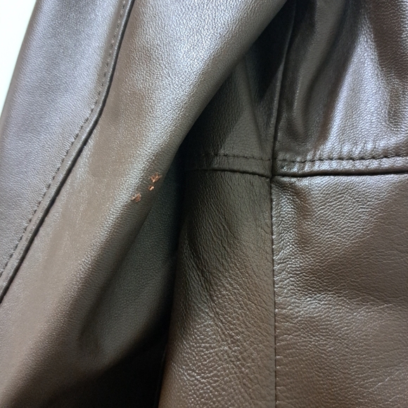 Danier classic leather jacket - Picture 4 of 5